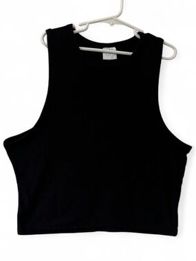 Women’s Medium Black Cropped Ribbed Tank Top Summer Stretch Real Essentials EUC